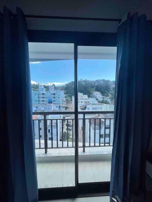 Apartamento 2 Com Piscina E Churrasqueira, Ao Lado Da Ufsc